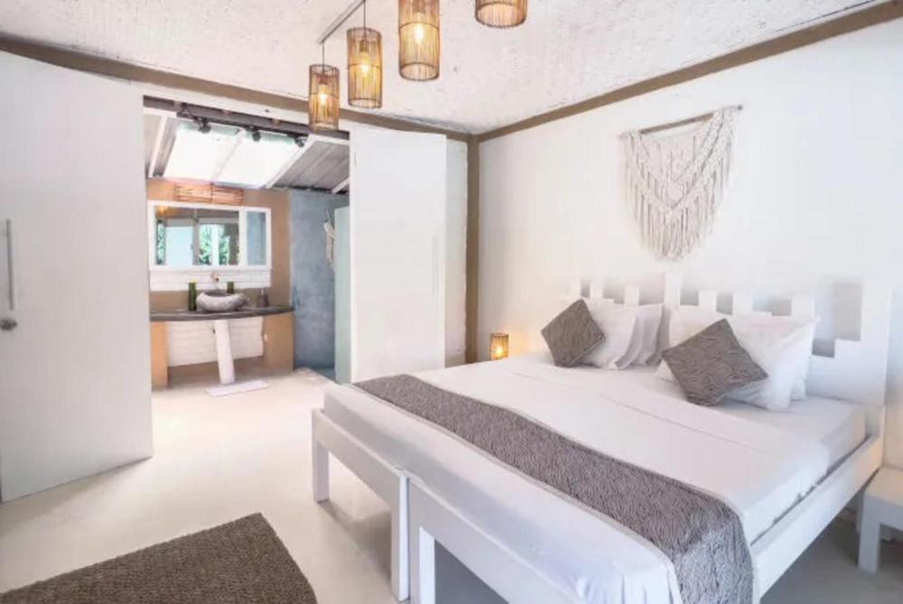 The Green Room Seminyak エクステリア 写真